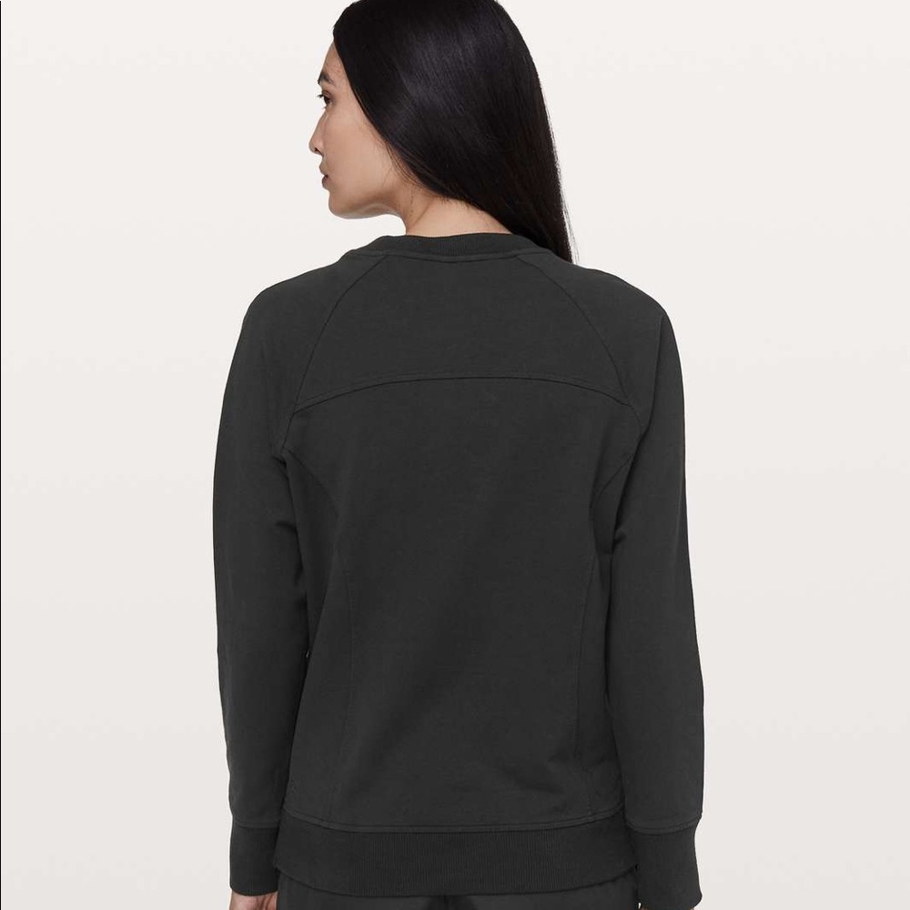 Lululemon Scuba Crewneck - Picture 2 of 6